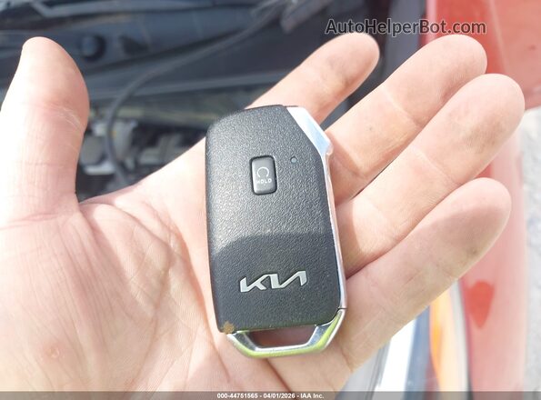 KNDCB3LC2N5540944 2022 KIA NIRO Orange Dashboard view