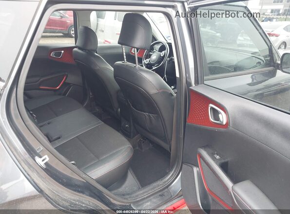 KNDJ53AF2L7009451 2020 KIA SOUL Gray VIN կոդի պիտակի տեսք