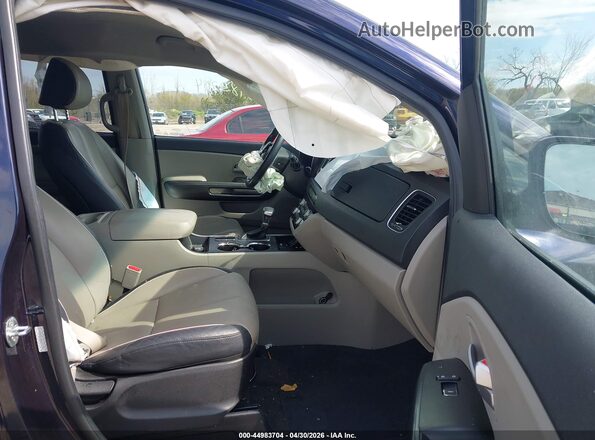 KNDMB5C10M6671779 2021 KIA SEDONA Dark Blue Front interior view