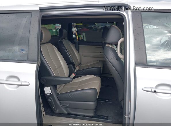 KNDMB5C11H6265953 2017 KIA SEDONA Silver VIN კოდის სტიკერის ხედი