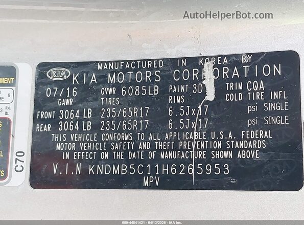 KNDMB5C11H6265953 2017 KIA SEDONA Silver ძრავის განყოფილების ხედი