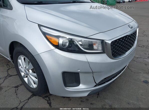 KNDMB5C11H6265953 2017 KIA SEDONA Silver 