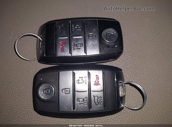 KNDMB5C11M6674626 2021 KIA SEDONA White Vista del salpicadero