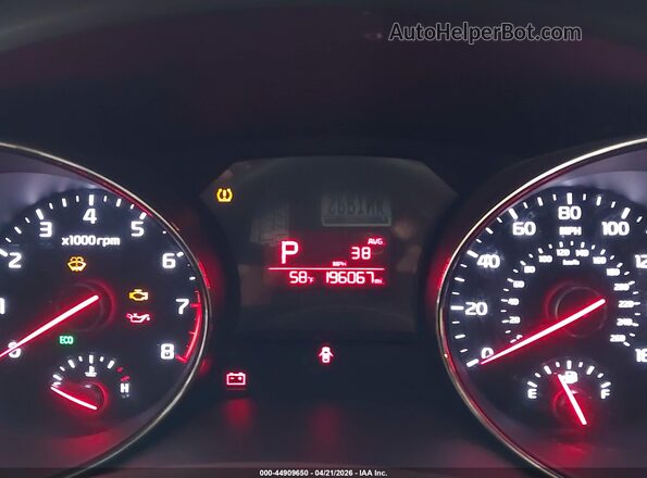KNDMB5C13G6134621 2016 KIA SEDONA Champagne Вид задних сидений