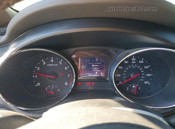 KNDMB5C13H6238432 2017 KIA SEDONA Белый Вид щитка приборов