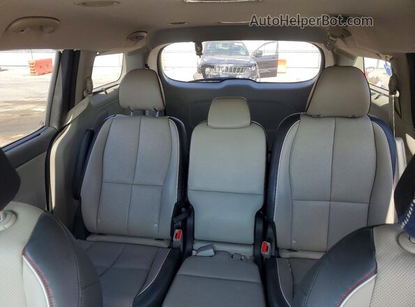 KNDMB5C13K6517659 2019 KIA SEDONA Silver Rear seats view