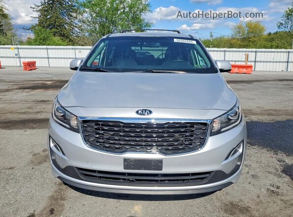 KNDMB5C13K6517659 2019 KIA SEDONA Silver Front view