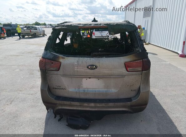 KNDMB5C16G6202832 2016 KIA SEDONA Black Instrument cluster view