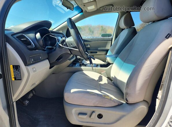KNDMB5C17G6089506 2016 KIA SEDONA Silver Vista interior delantera