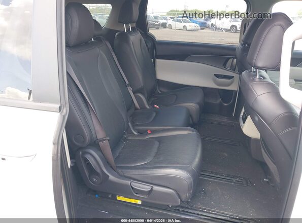 KNDNB4H30R6355332 2024 KIA CARNIVAL MPV White Вид наклейки з VIN-кодом