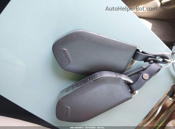 KNDNE5KA2S6078290 2025 KIA CARNIVAL MPV HYBRID Gray Widok deski rozdzielczej