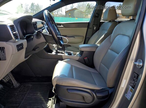 KNDP6CAC2L7781669 2020 KIA SPORTAGE Серый Вид салона спереди