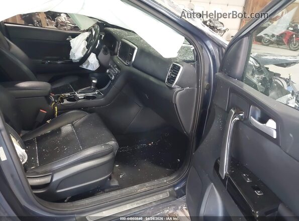 KNDP6CAC2N7015136 2022 KIA SPORTAGE Navy 