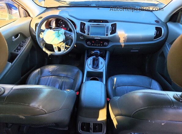 KNDPCCACXG7867360 2016 KIA SPORTAGE Серый Вид панели приборов