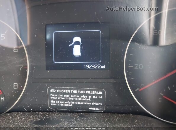 KNDPM3AC1K7615258 2019 KIA SPORTAGE Red 360 interior view