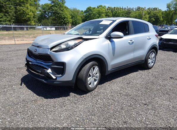 KNDPM3AC2H7219638 2017 KIA SPORTAGE Silver Vista tres cuartos delantera izquierda
