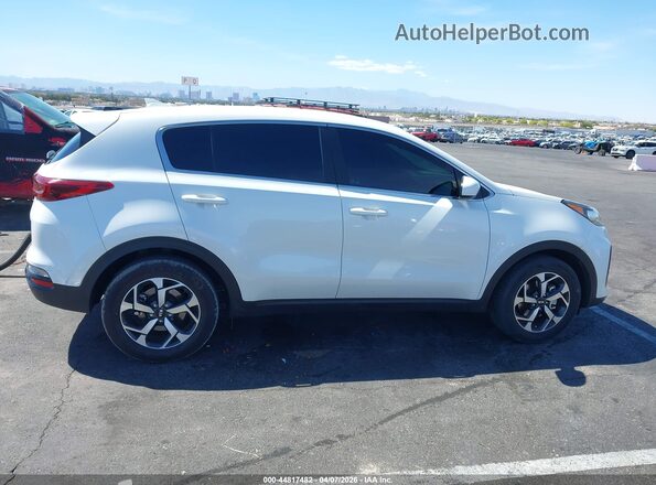 KNDPM3AC3N7002174 2022 KIA SPORTAGE White Вид задньої частини салону