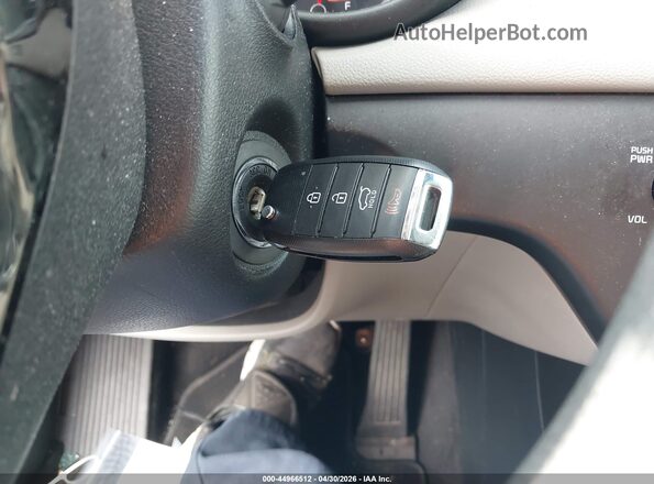 KNDPM3AC8L7837037 2020 KIA SPORTAGE Blue Dashboard view