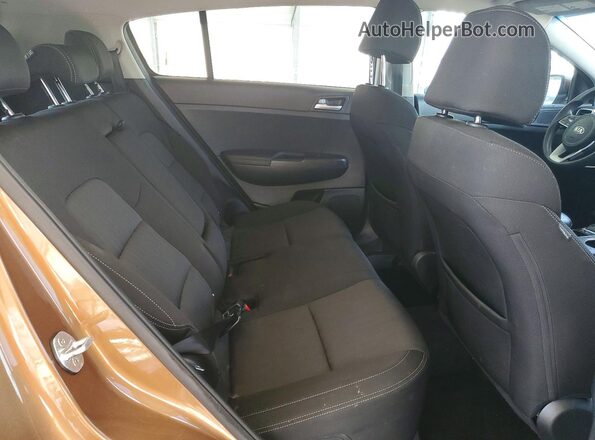 KNDPM3ACXM7904920 2021 KIA SPORTAGE Brown Вид задньої частини салону