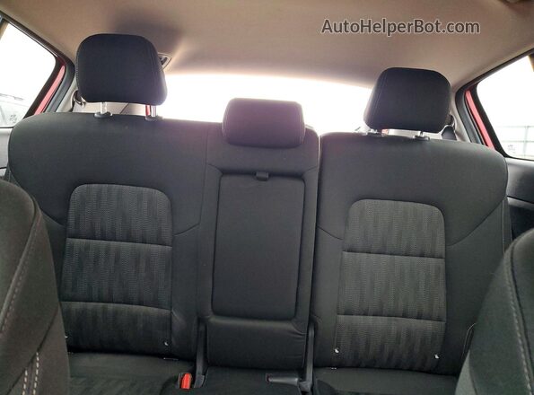 KNDPMCAC6M7886299 2021 KIA SPORTAGE Red Widok tylnych siedzeń