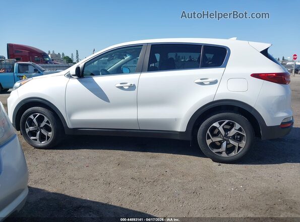 KNDPMCAC8M7937642 2021 KIA SPORTAGE White 