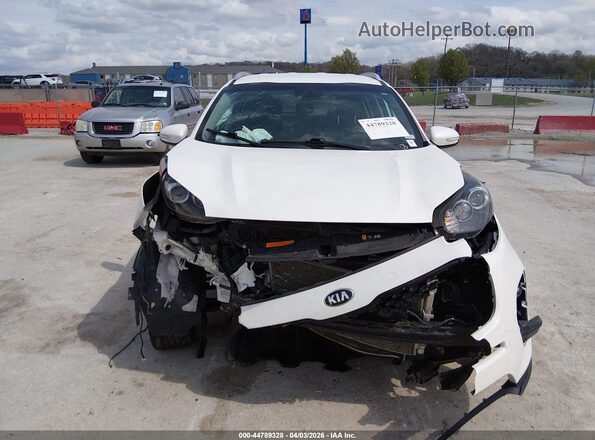KNDPN3AC0J7402135 2018 KIA SPORTAGE White 