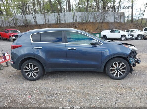 KNDPNCAC7H7253443 2017 KIA SPORTAGE Blue Widok wnętrza z tyłu