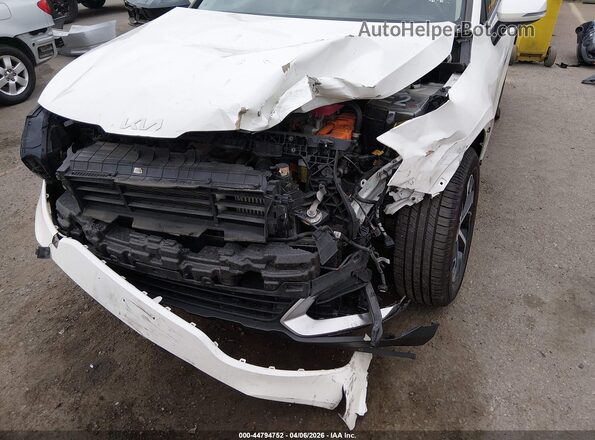 KNDPVCAG1P7076261 2023 KIA SPORTAGE HYBRID White Դիմացի տեսք