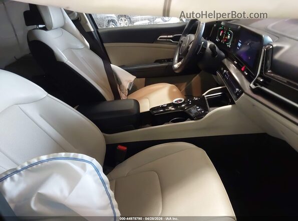 KNDPVCAG3P7030883 2023 KIA SPORTAGE HYBRID Black Front interior view