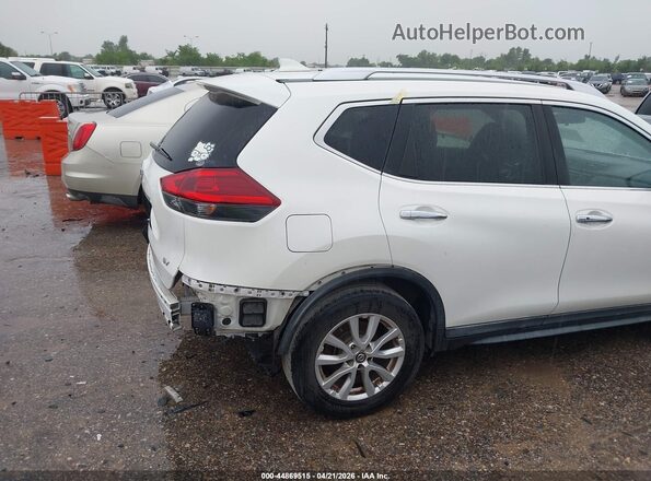 KNMAT2MT0JP567829 2018 NISSAN ROGUE White 