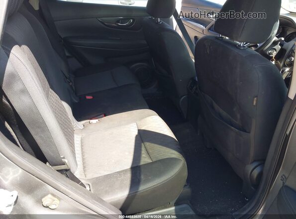 KNMAT2MT1HP582303 2017 NISSAN ROGUE Silver 