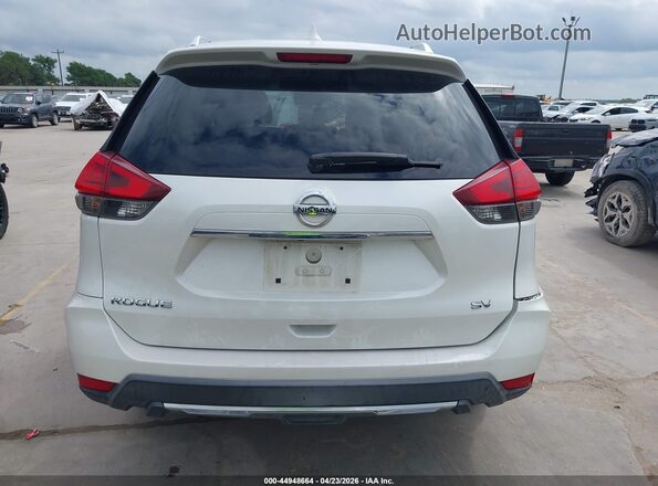 KNMAT2MT1HP595665 2017 NISSAN ROGUE White 