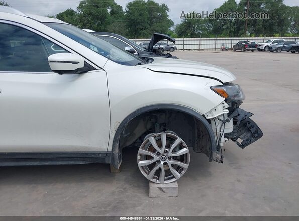 KNMAT2MT1HP595665 2017 NISSAN ROGUE White 