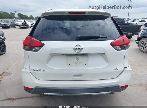 KNMAT2MT1HP595665 2017 NISSAN ROGUE White 
