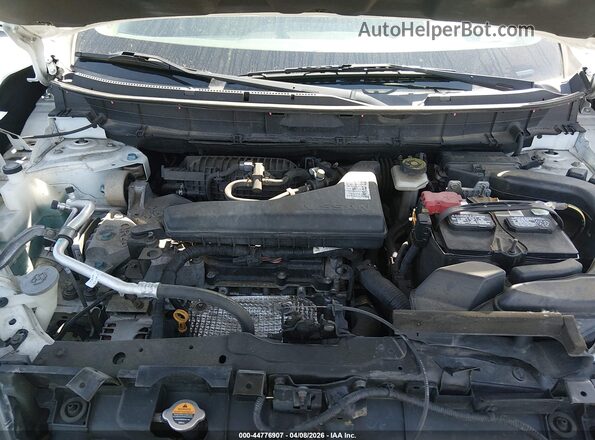 KNMAT2MT2GP620278 2016 NISSAN ROGUE White Rear view