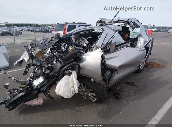 KNMAT2MT8JP579825 2018 NISSAN ROGUE Silver Առջևի ձախ երեք քառորդ տեսարան