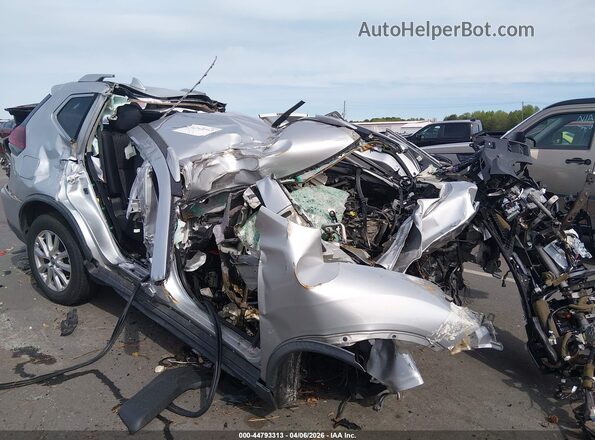 KNMAT2MT8JP579825 2018 NISSAN ROGUE Silver 