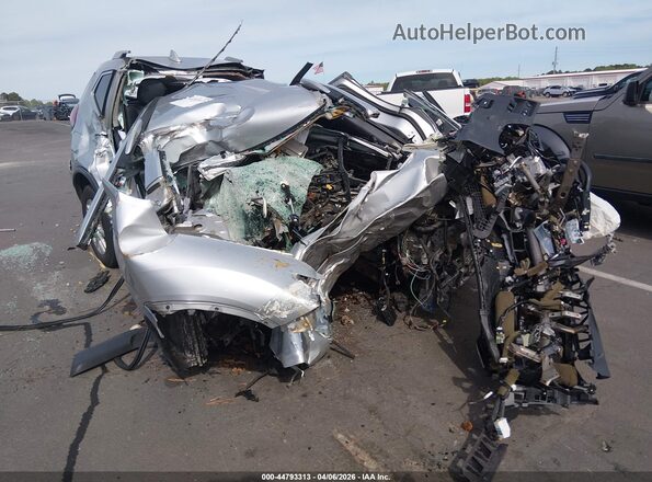 KNMAT2MT8JP579825 2018 NISSAN ROGUE Silver 