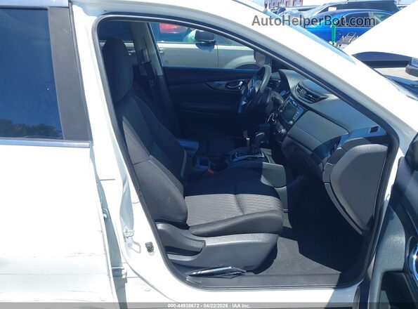 KNMAT2MT8JP588380 2018 NISSAN ROGUE White Սալոնի դիմացի տեսք