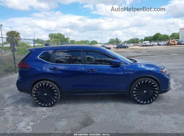 KNMAT2MT9JP597895 2018 NISSAN ROGUE Blue უკანა სალონის ხედი