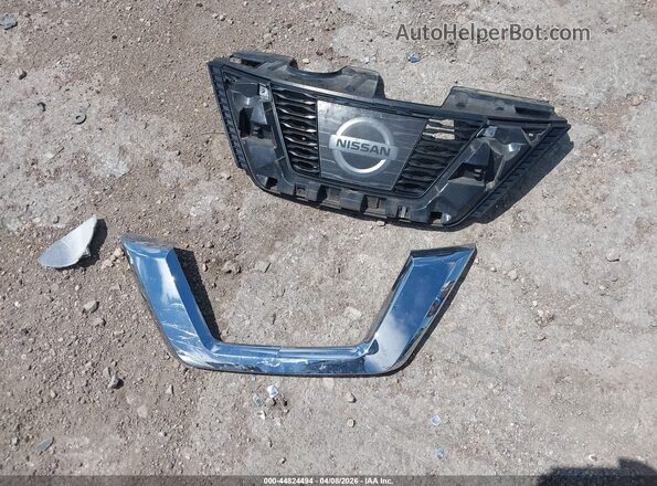 KNMAT2MV2HP592176 2017 NISSAN ROGUE White 