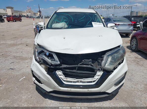 KNMAT2MV2HP592176 2017 NISSAN ROGUE White 