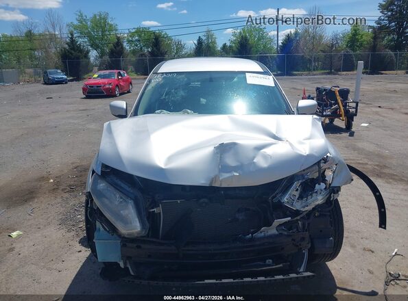KNMAT2MV3GP632957 2016 NISSAN ROGUE Silver Rear interior view