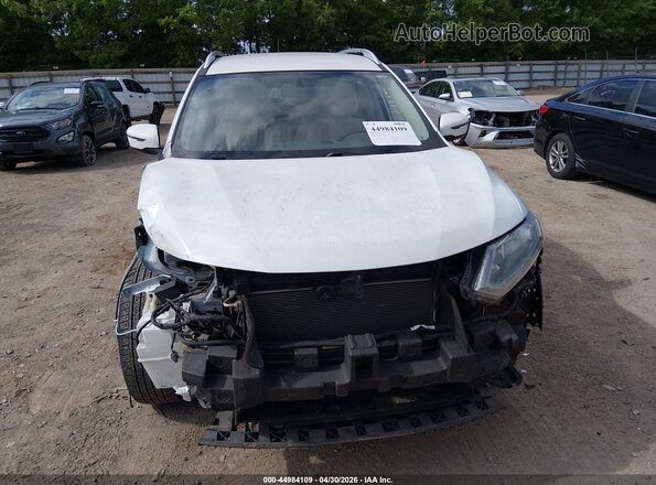 KNMAT2MV3GP708225 2016 NISSAN ROGUE White Rear interior view
