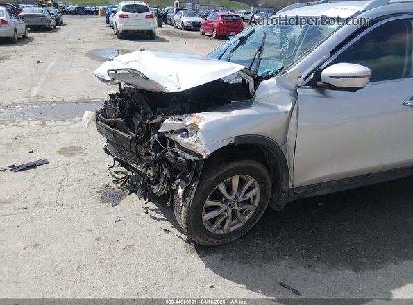 KNMAT2MV3HP525697 2017 NISSAN ROGUE Silver Вид спереду