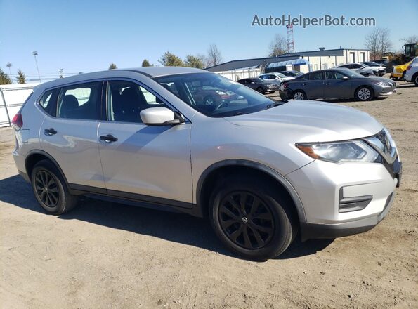 KNMAT2MV3JP568958 2018 NISSAN ROGUE Silver Front right