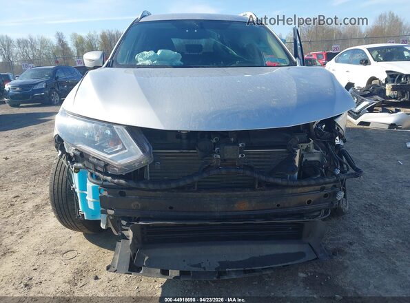 KNMAT2MV4JP604513 2018 NISSAN ROGUE Silver Vista frontal