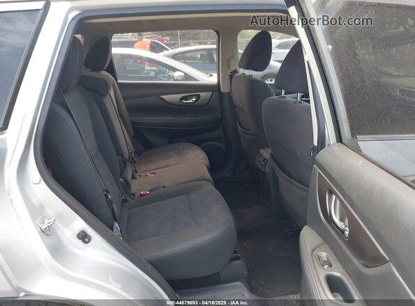 KNMAT2MV5GP687930 2016 NISSAN ROGUE Silver 