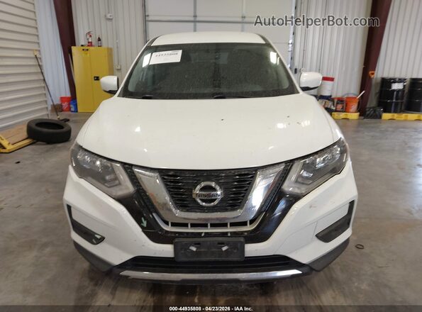 KNMAT2MV6HP510160 2017 NISSAN ROGUE White Rear interior view