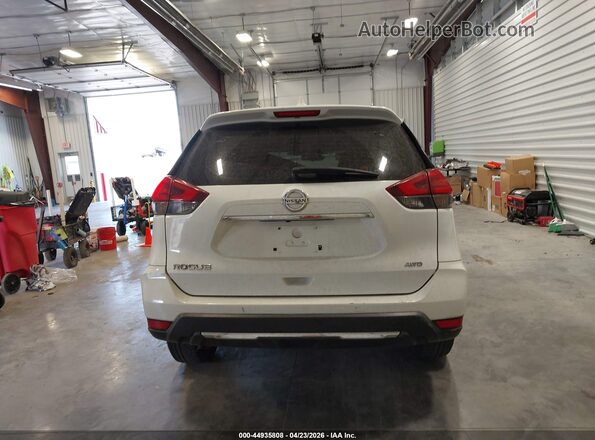 KNMAT2MV6HP510160 2017 NISSAN ROGUE White 
